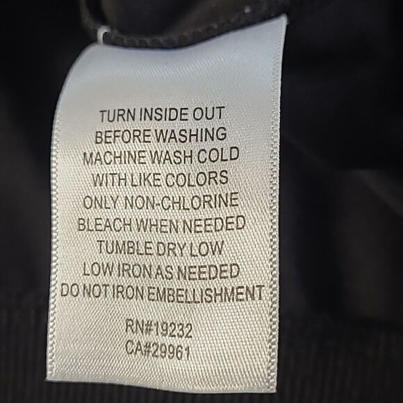 Alfred Dunner sz L pullover top, blk with silver embroidery and rhinestones - Picture 8 of 8